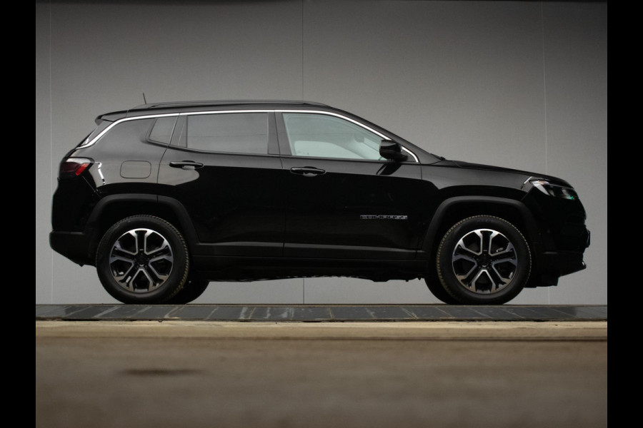 Jeep Compass 4xe 190 Plug-in Hybrid Electric Night Eagle (APPLE CARPLAY,GROOTSCHERM,FACELIFT,CRUISE,CLIMATE,LED,SPORTSTOELEN,PDC)