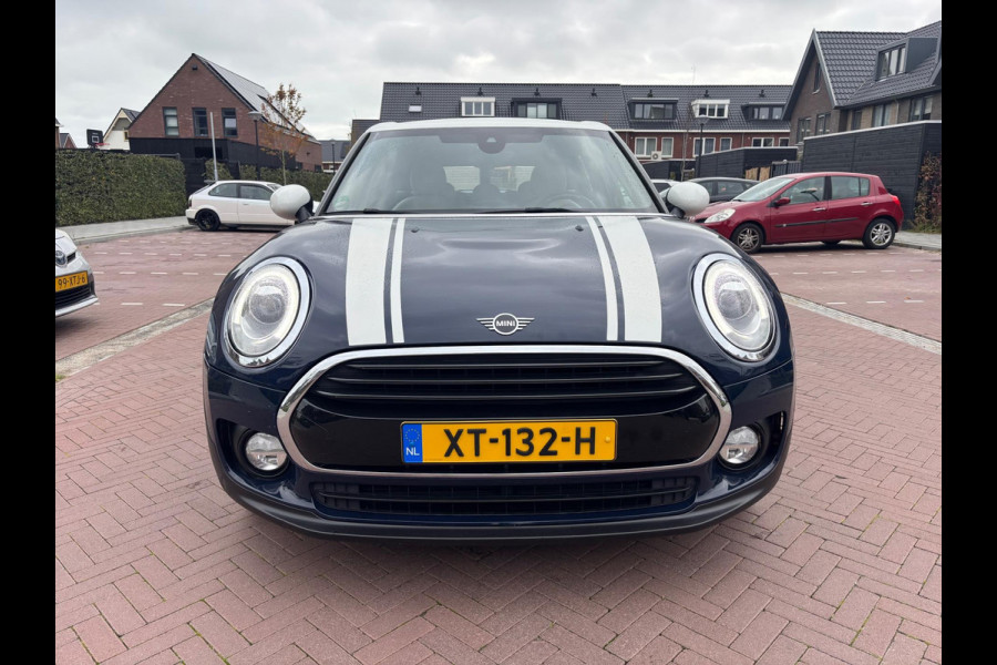 MINI Clubman 1.5 Cooper Business Edition | Orig NL | Sport LEER | LED | Navi | Trekhaak | 1e EIG