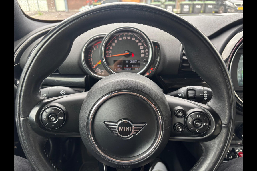 MINI Clubman 1.5 Cooper Business Edition | Orig NL | Sport LEER | LED | Navi | Trekhaak | 1e EIG