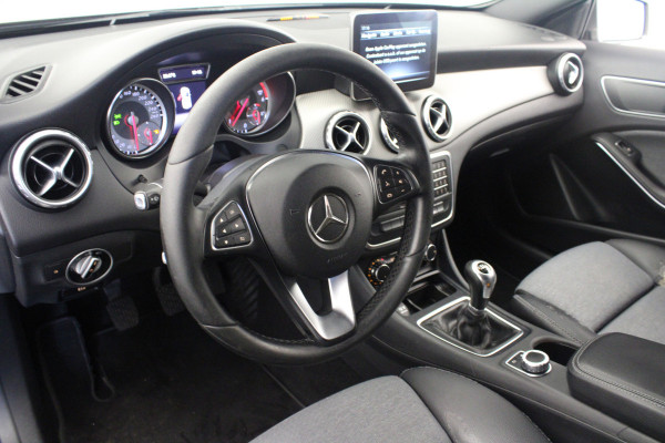 Mercedes-Benz GLA 180 d Lease Edition Ambition