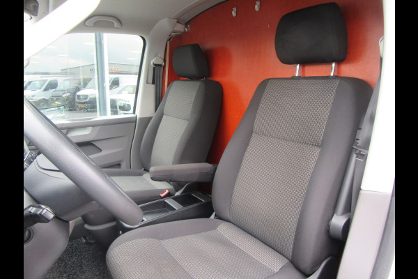 Volkswagen Transporter 2.0 TDI 110PK L2H1, Airco, Trekhaak, PDC, 2 Schuifd.