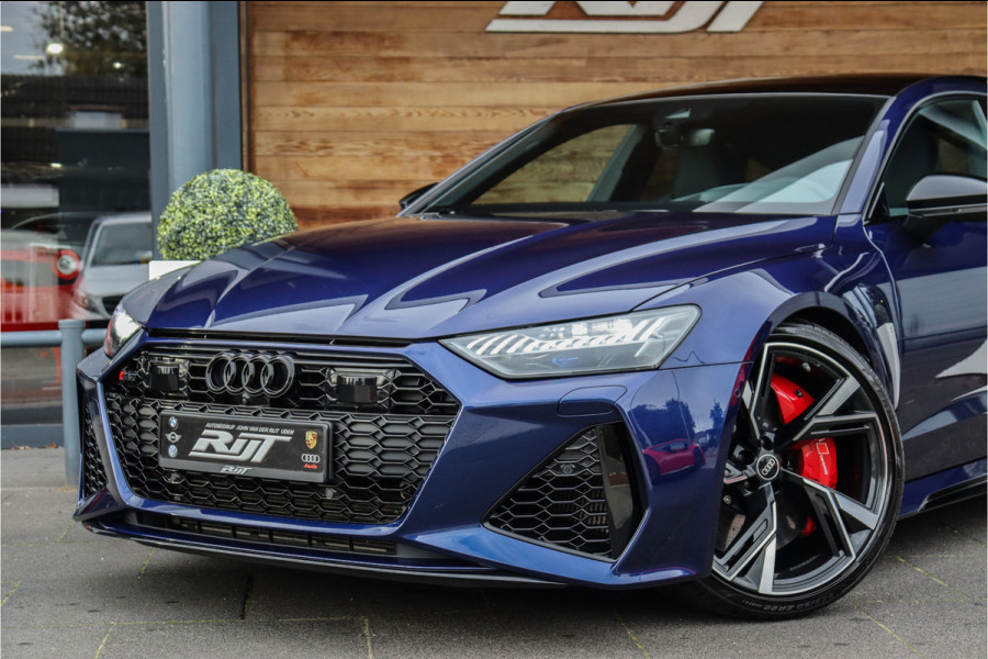 Audi RS7 4.0 V8 TFSI quattro **Ceramic/Carbon/HUD/Pano/Matrix/360**