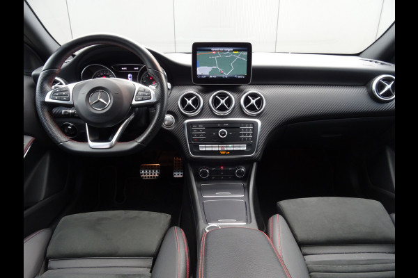 Mercedes-Benz A-Klasse 220 4MATIC * PANORAMADAK * DEALER ONDERH. !!