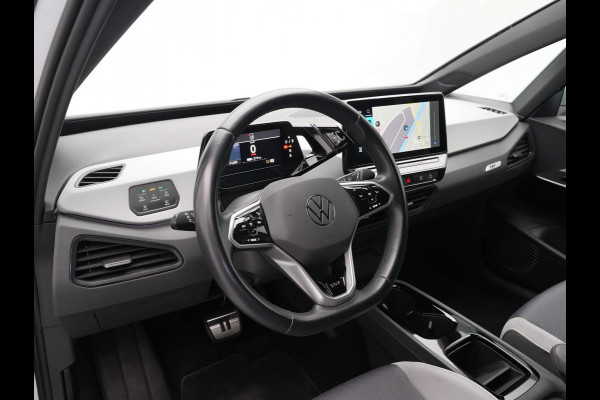 Volkswagen ID.3 First Plus 58 kWh 204pk (Ex 2.000,- Subsidie) Navigatie Camera Acc Lm Velgen