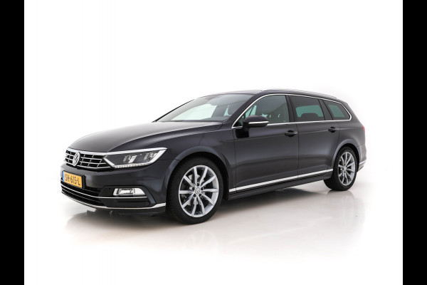 Volkswagen Passat Variant 2.0 TDI Highline Business R-Line Aut. *DIGI-COCKPIT | ADAPT-CRUISE | FULL-LED | LEDER-ALCANTARA | DAB+ | NAVI-FULLMAP | KEYLESS | CAMERA | ECC | PDC | ERGONOMIC-SPORTSEATS | 18''ALU*