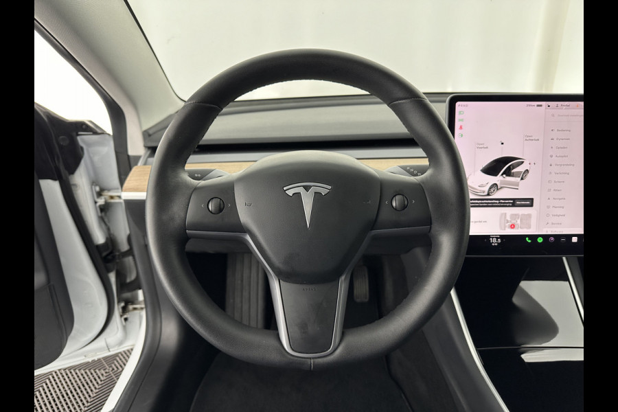 Tesla Model 3 Standard RWD Plus 60 kWh (INCL-BTW) Aut. *PANO | TOWBAR | AUTO-PILOT | NAPPA-LEATHER | KEYLESS | FULL-LED | MEMORY-PACK | SURROUND-VIEW | DAB | APP-CONNECT | DIGI-COCKPIT | LANE-ASSIST | COMFORT-SEATS | 18"ALU*