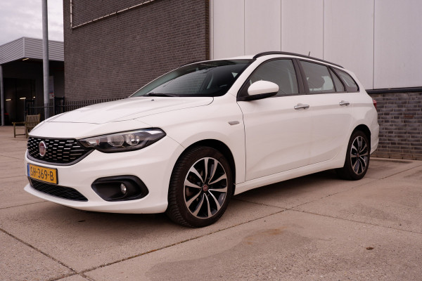 Fiat Tipo Stationwagon 1.4 T-Jet 16v Business | Trekhaak | Navi | Climate | Carplay