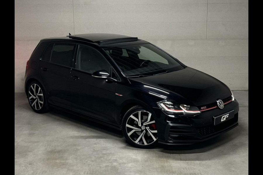 Volkswagen Golf 2.0 TSI GTI Performance Pano Virtual Carplay