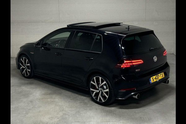 Volkswagen Golf 2.0 TSI GTI Performance Pano Virtual Carplay