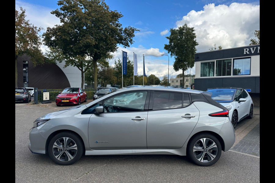 Nissan Leaf E+ Tekna 62 kWh | ORG. NL. NAP KM. | * 17.899 NA SUBSIDIE * | 400 KM ACTIERADIUS | 360 CAMERA | DEALER ONDERHOUDEN