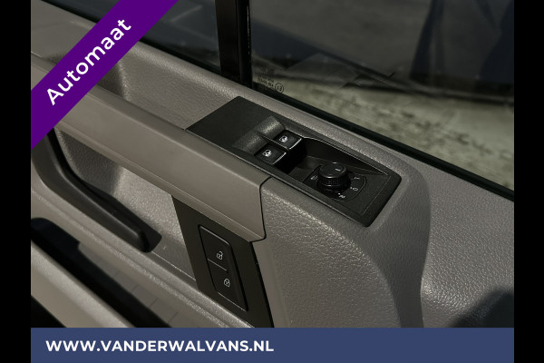 Volkswagen Crafter 35 2.0 TDI 177pk Automaat L3H2 (Oude L2H1) Fabrieksgarantie Euro6 Airco | Bumper KIT | LED | Spoiler | Leder Camera, 3000kg Trekhaak, navigatie, adaptieve cruisecontrol, sidebars, lichtmetalen velgen