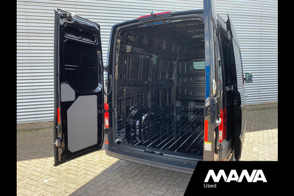 Volkswagen Crafter 2.0 TDI 177pk 35 Automaat L3H3 Trendline LED CarPlay Airco Camera Navi Sensoren Cruise Bijrijdersbank 12V