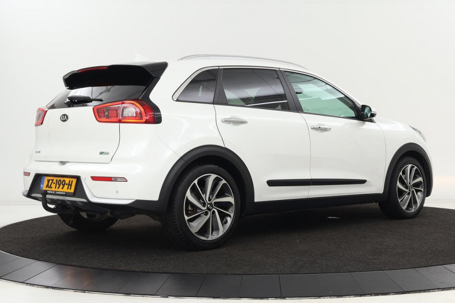 Kia Niro 1.6 GDi Hybrid ExecutiveLine | Stoelkoeling | Leder | Carplay | Stuurverwarming | Full LED | Memory | Adaptive Cruise | Camera | Trekhaak