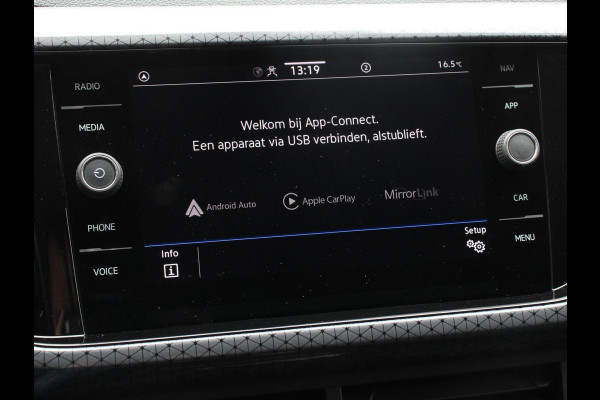 Volkswagen T-Cross 1.0 TSI 110pk DSG Style Plus | Navigatie | Apple Carplay/Android Auto | Climate Control | Camera | Led | Verwarmde voorstoelen | Adaptive Cruise control