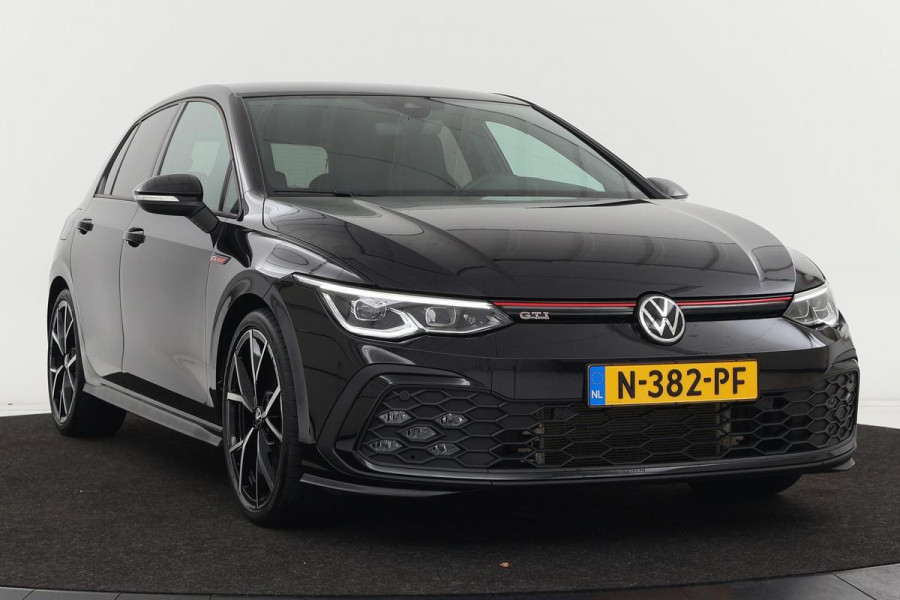 Volkswagen Golf 2.0 TSI GTI | Stoelverwarming | Camera | Carplay | Full LED | Adaptive Cruise | Navigatie | PDC | Bluetooth