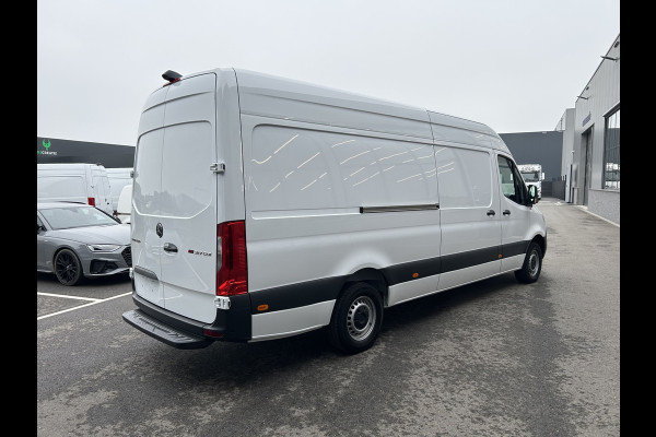 Mercedes-Benz Sprinter 317 CDI L3 H2 MBUX / Spoorassistent / Camera / Parkeersensoren / Navigatie / Cruise control / Airco / 270 Graden achterdeuren