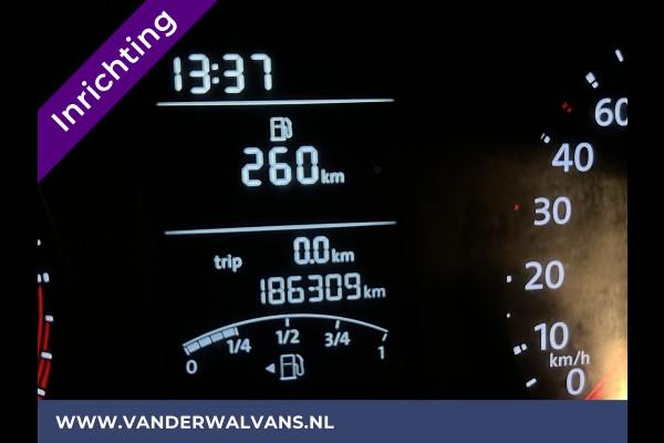 Volkswagen Transporter 2.0 TDI L1H1 inrichting Euro6 Airco | Omvormer | Trekhaak | Cruisecontrol Parkeersensoren, Bijrijdersbank