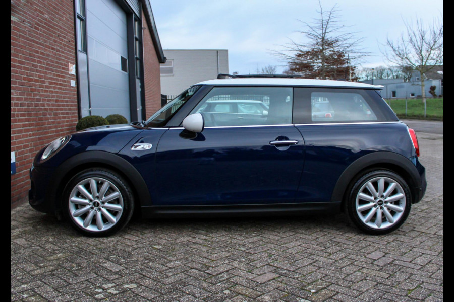 MINI Mini 2.0 Cooper S Chili Panorama, Union-jack LED Achter, Parkeersensoren, LED, Sportstoelen, Cruisecontrol, 17 inch LM Velgen