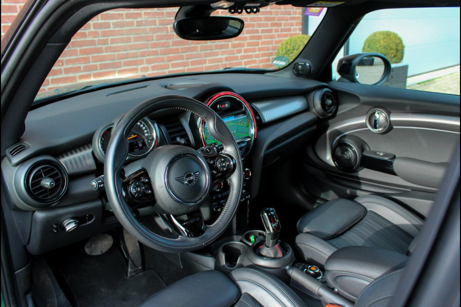 MINI Mini 2.0 Cooper S 60 Years Edition, Adaptive, camera en parkeersensoren, Apple Carplay, Navigatie prof., Harman Kardon HiFi