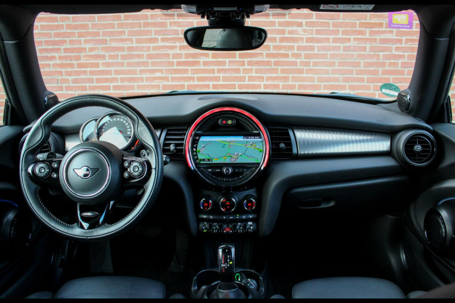 MINI Mini 2.0 Cooper S 60 Years Edition, Adaptive, camera en parkeersensoren, Apple Carplay, Navigatie prof., Harman Kardon HiFi