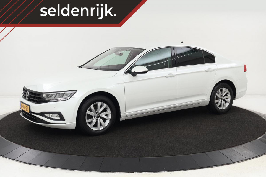 Volkswagen Passat 1.5 TSI Business | DSG | Adaptief | Active info | Keyless | Climate | Carplay | Comfort Stoelen | PDC | Navigatie