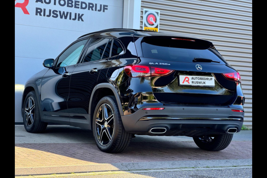 Mercedes-Benz GLA 250 e AMG Pano/Camera/Sfeer/LaneAssist