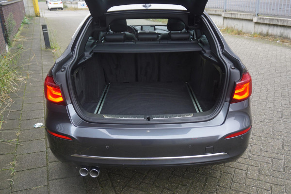 BMW 3-serie Gran Turismo 320i High Executive Panodak-Sportleer Luxury Line