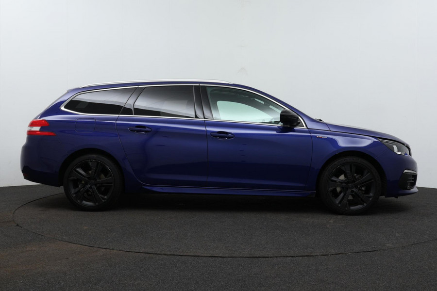 Peugeot 308 SW 1.2 PureTech GT-Line (Panorama, Navi, Camera, Carplay/ Android, Parkeer sensoren V+A, Cruise, Etc)