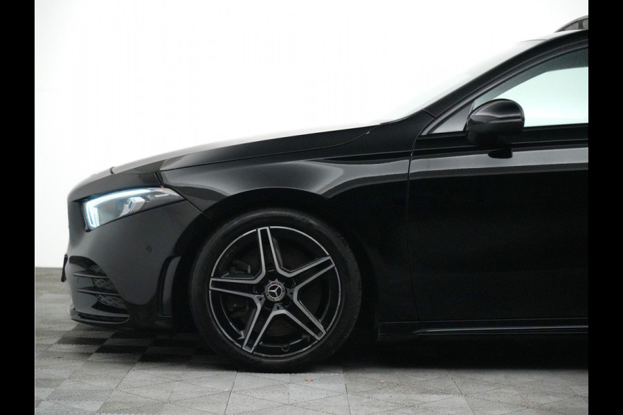 Mercedes-Benz A-Klasse 250 Aut7 AMG Night Edition (bi-color leder,panodak,sfeerverlichting)