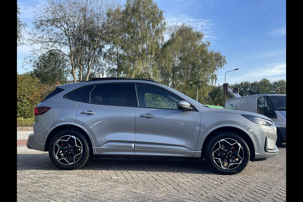 Ford Kuga 2.5 PHEV ST-Line X 247pk | Wegklapbare trekhaak | Panoramadak | Technology Pack | Winter Pack | Nieuw!