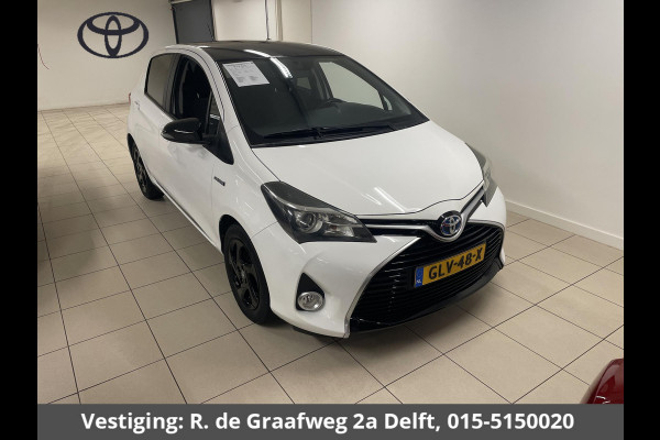 Toyota Yaris 1.5 Hybrid Bi-Tone Sport | Climate Control | Camera | Lichtmetalen velgen | Privacy Glass |