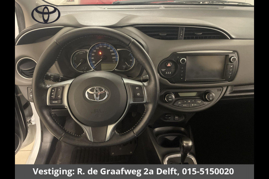 Toyota Yaris 1.5 Hybrid Bi-Tone Sport | Climate Control | Camera | Lichtmetalen velgen | Privacy Glass |