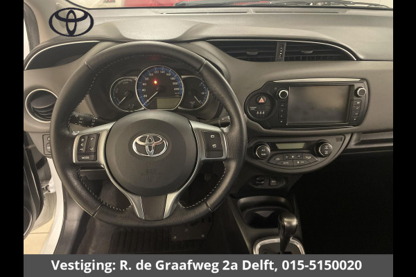 Toyota Yaris 1.5 Hybrid Bi-Tone Sport | Climate Control | Camera | Lichtmetalen velgen | Privacy Glass |