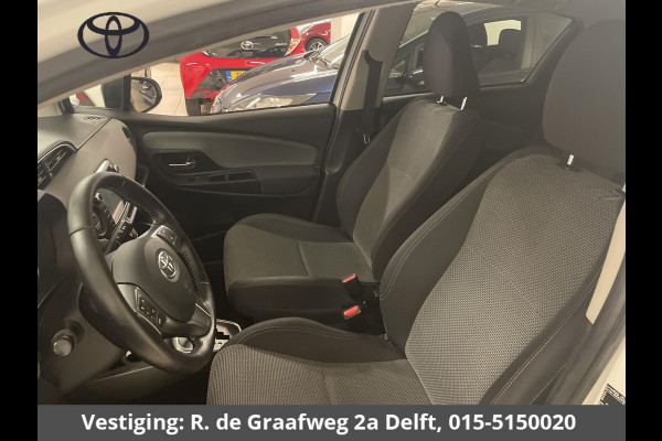 Toyota Yaris 1.5 Hybrid Bi-Tone Sport | Climate Control | Camera | Lichtmetalen velgen | Privacy Glass |