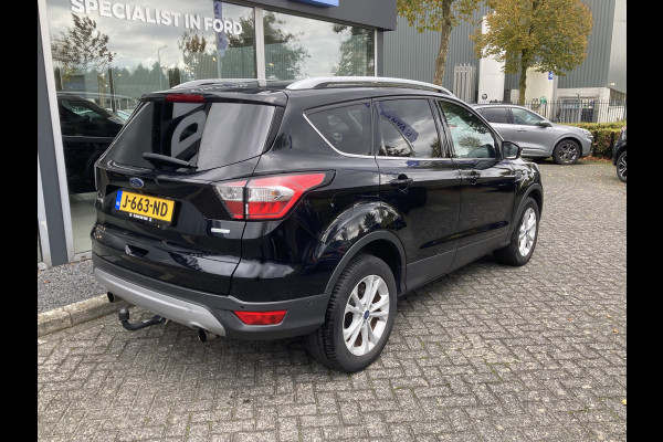 Ford Kuga 1.5 EcoBoost Titanium 150pk/110kW 6-bak | Trekhaak | Bi-Xenon | Winter Pack | Elekt. achterklep | Achteruitrijcamera | etc. etc.