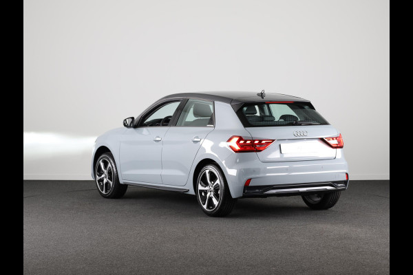 Audi A1 Sportback 30 TFSI Advanced edition Ledverlichting voor en achter, dak in contractkleur