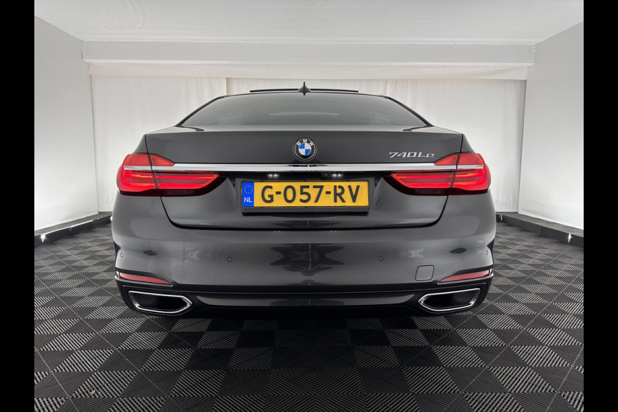 BMW 7 Serie 740Le xDrive iPerformance High Executive Aut.*PANO | DAKOTA-FULL-LEATHER | SOFT-CLOSE | NIGHT-VISION | HEAD-UP | BOWERS/WILKINS-AUDIO  | ADAPT.CRUISE | BLIND-SPOT | LASER-LED | MEMORY-PACK | KEYLESS | SURROUND-VIEW | DAB+ | COMFORT