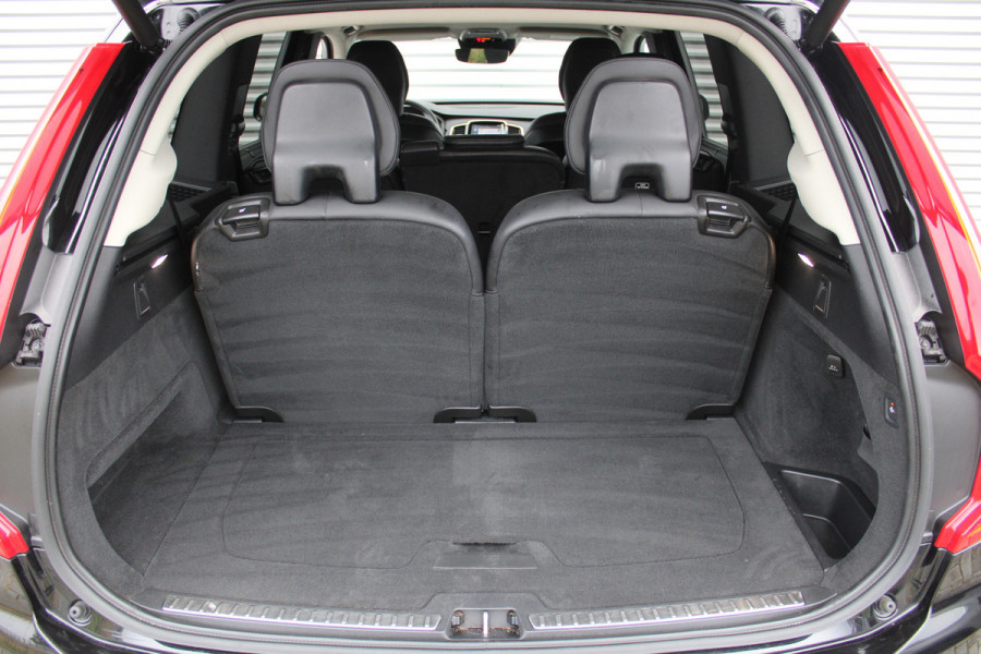 Volvo XC90 2.0 T5 AWD Inscription | Airco | Cruise | 20" LM | Trekhaak | Leer |