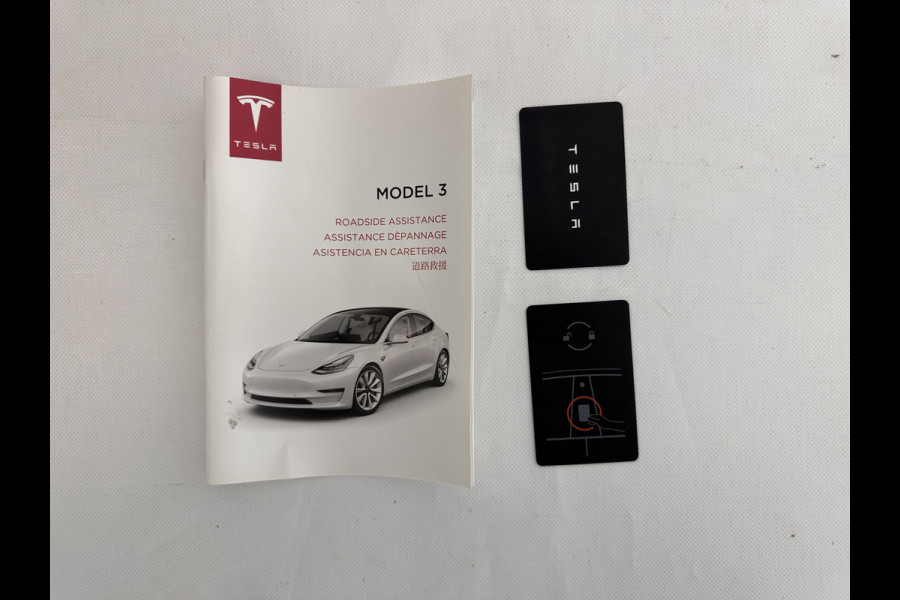 Tesla Model 3 Performance AWD 75 kWh [ 3-Fase ] (INCL-BTW) Aut. *PANO | AUTO-PILOT | NAPPA-LEATHER | KEYLESS | FULL-LED | MEMORY-PACK | SURROUND-VIEW | DAB | APP-CONNECT | DIGI-COCKPIT | LANE-ASSIST | COMFORT-SEATS | 19"ALU*