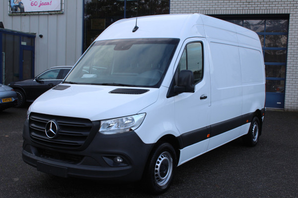 Mercedes-Benz Sprinter 314 CDI L2H2 MBUX met camera, Voorruit verwarming, Airbag bijrijder, Etc.