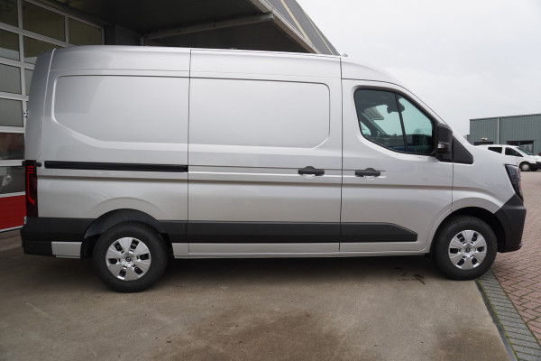 Renault Master T35 2.0 dCi 170PK L2H2 Extra Schuifdeur L / R Nr. V216 | Climate | Navi | Cruise | Trekhaak