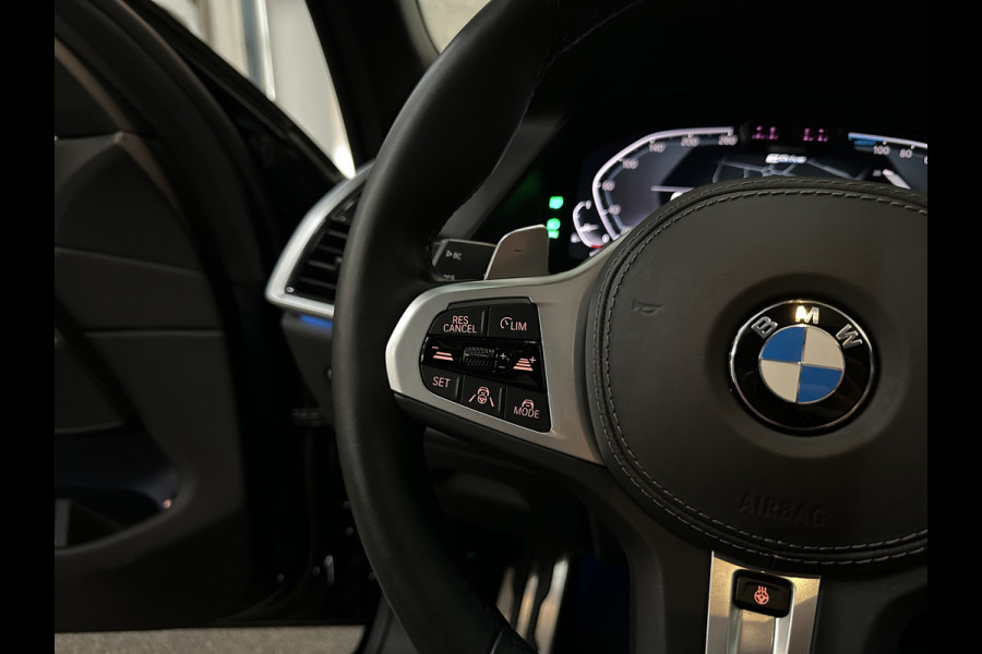 BMW X5 45e M-Sport | 360 View | Panorama | ACC | Head-Up | Comfortstoelen | Keyless-Go | Memory | Stuurwiel verwarmd | Luchtvering | Sfeerverlichting | Standkachel | LED | Carplay | Draadloos Laden |