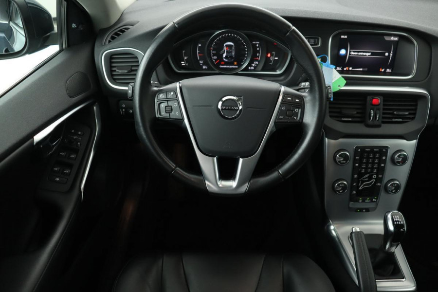 Volvo V40 T4 Nordic+ | Panoramadak | Adaptive Cruise | Leder | Camera | Memory | DAB+ | PDC | Stoelverwarming | Full LED