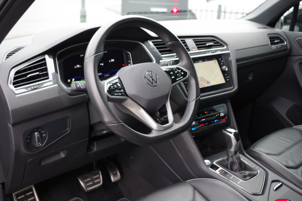 Volkswagen Tiguan 1.4 TSI eHybrid 245 PK R-Line Business+, Leder, Panoramadak, R-Interieur, Carplay, Camera