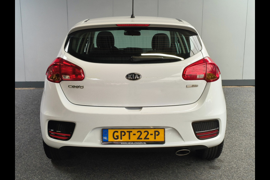 Kia cee'd 1.0 T-GDi ComfortLine uit 2017 Rijklaar + 12 maanden Bovag-garntie Henk Jongen Auto's in Helmond,  al 50 jaar service zoals 't hoort!