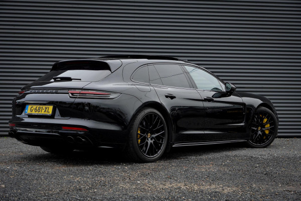 Porsche Panamera Sport Turismo 4.0 GTS / PCCB / Pano / NL Auto / Burmester