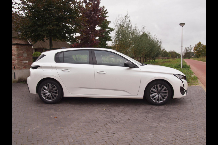 Peugeot 308 1.2 PureTech Active Pack Business | Apple Carplay | Cruise Control | Navi | LED |