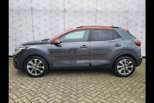 Kia Stonic 1.0 T-GDi ExecutiveLine Automaat | Leder | BSD | Camera | Navi | Stuur-/Stoelverwarming | Key-Less | 17" Velgen | PDC | Cruise | LED |