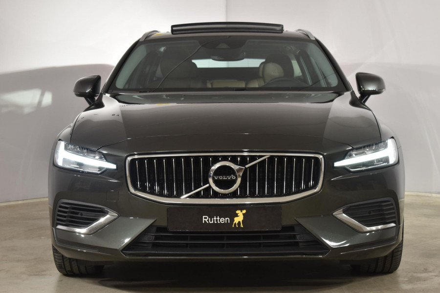 Volvo V60 T8 390PK Automaat Recharge AWD Inscription Cruise control/ Climate control/ On Call/ Trekhaak/ Parkeersensoren met camera/ Navigatie/ Elektrische achterklep/ Elektrische stoel