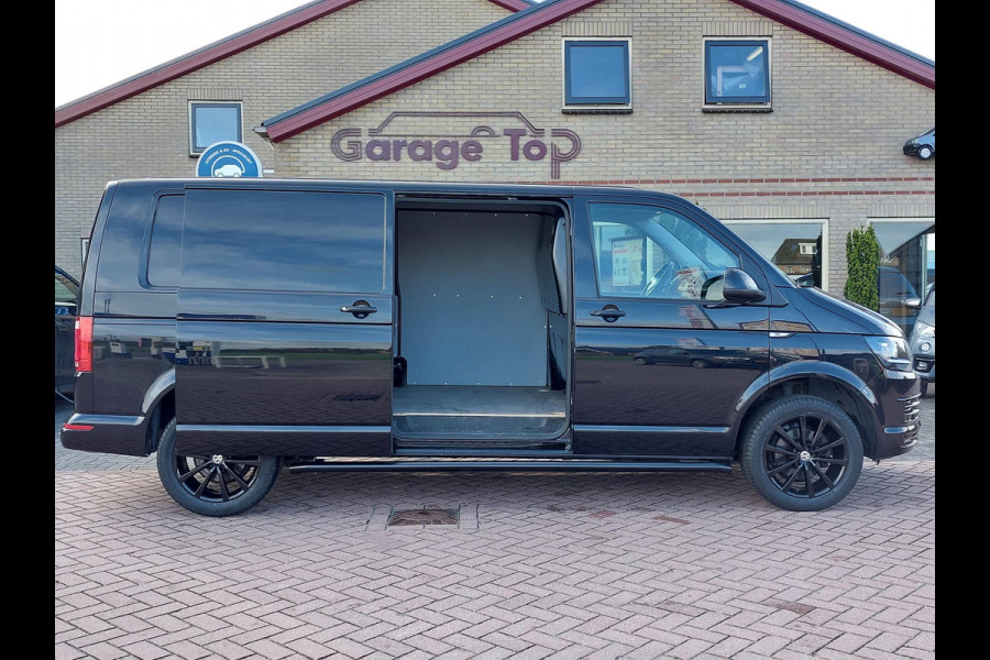 Volkswagen Transporter 2.0 TDI L2H1 Highline | Black Edition | Leer